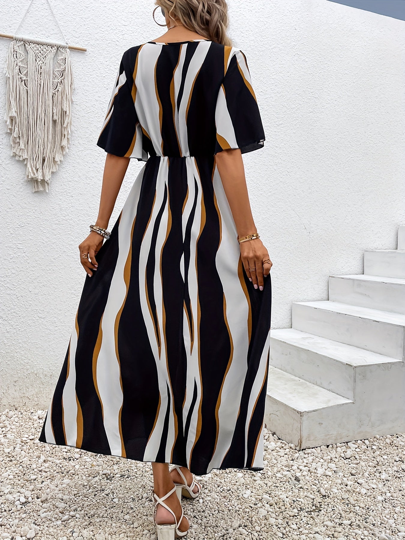 hoombox Wavy Stripe Print Dress, Casual V Neck Half Sleeve High Waist Dress, Women's Clothing